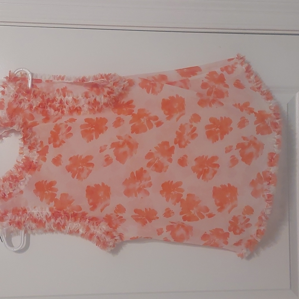 Orange flower top